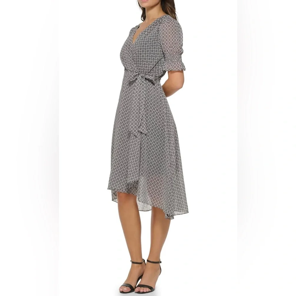 NWT Tommy Hilfiger Faux Wrap Short Sleeve Chiffon Dress Size 8 - Picture 2 of 9